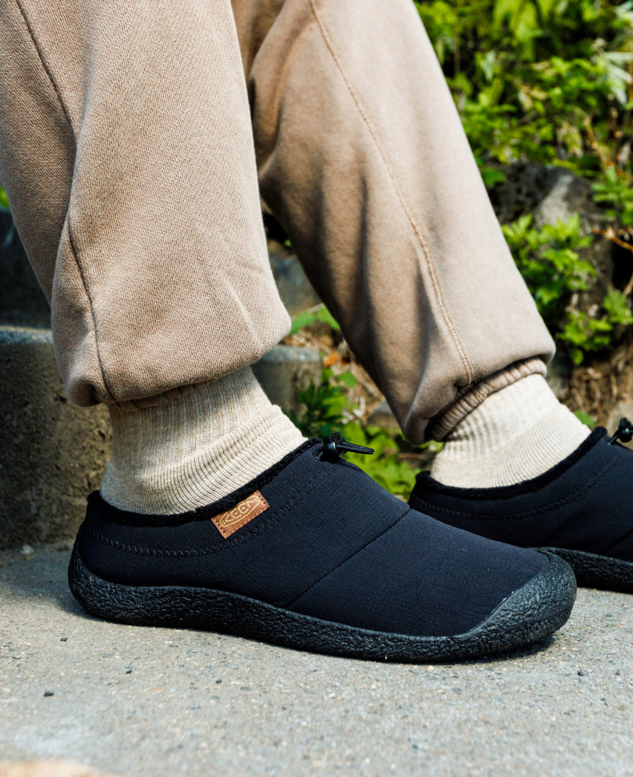 KEEN HOWSER III SLIDE メンズサンダル US 9 27センチ Men's Howser III Slide | Black/Black Recycled | KEEN Footwear