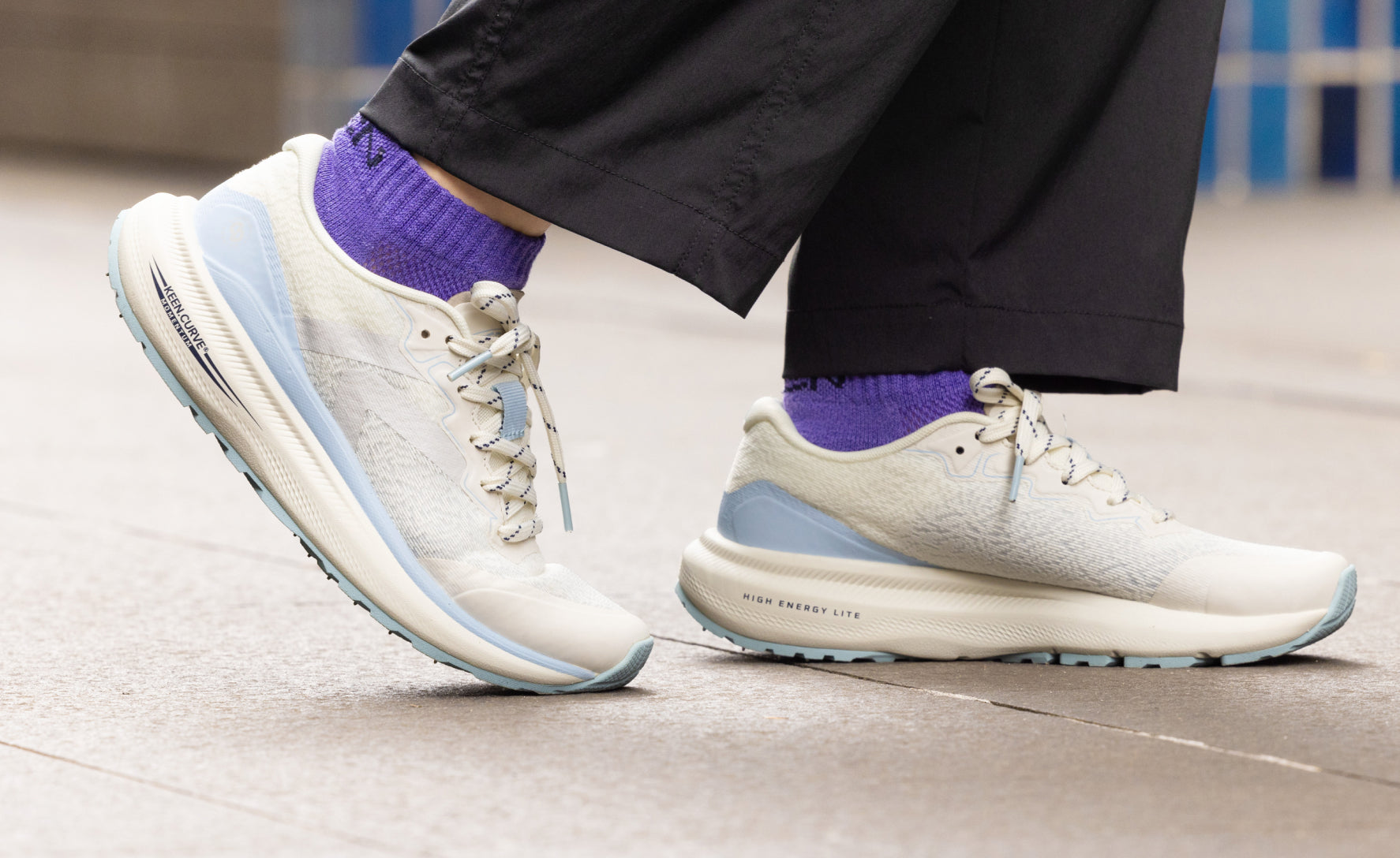 ウォーキング・ランニングウェア 8000 Kicks RUN/380/WHITE W8 ウォーキング・ランニングウェア 8000 Kicks RUN/380/WHITE W8