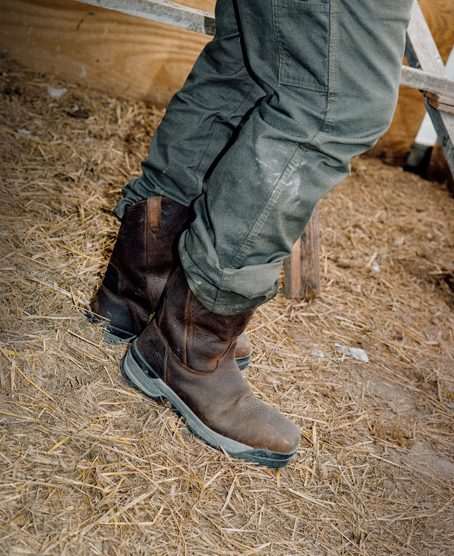 Men's Flatland Pull-On Waterproof Work Boot (Carbon Toe) | Bison