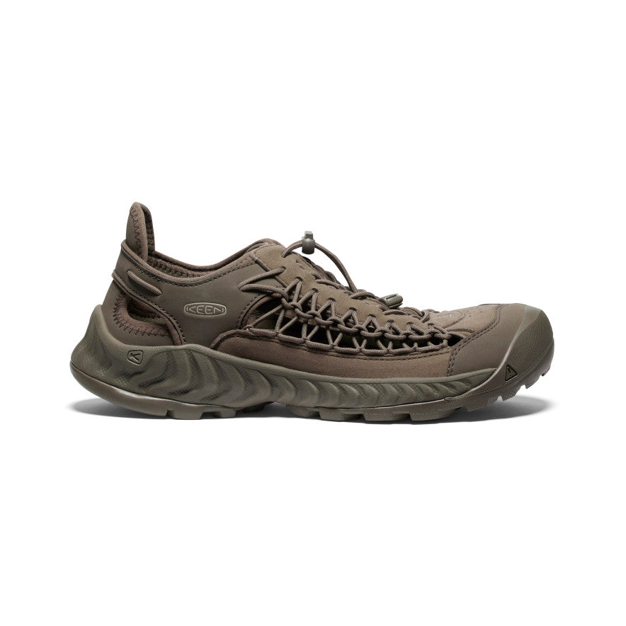 Famous footwear keen clearance
