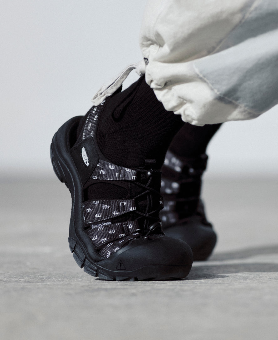 Men's Newport Retro Sandal x Études Studio | Etudes Black | KEEN