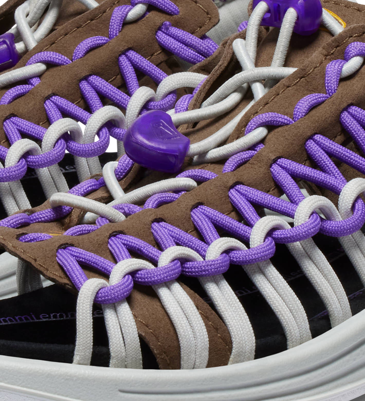 新品⭐︎KEEN×emmi UNEEKⅡ OT ブラウン×パープル emmi×KEEN】UNEEK II OT / emmi(サンダル)｜シューズ｜emmi（エミ）の