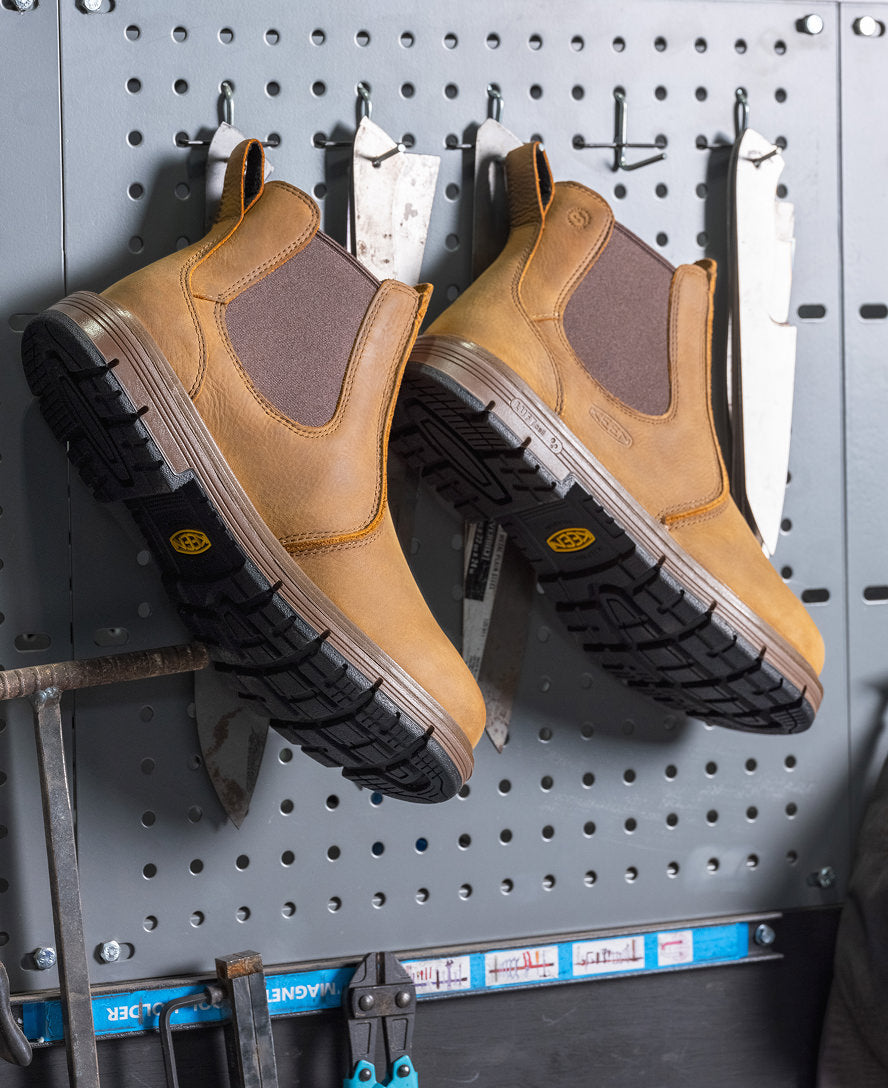 Men's San Jose Chelsea 90° Heel Boot (Soft Toe) Belgian/Gum