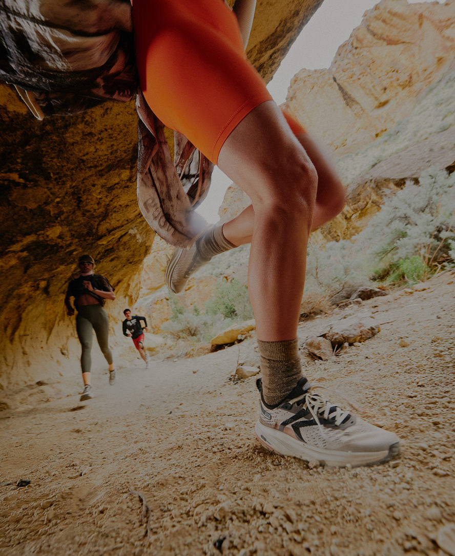 Women's Seek Trail Running Shoe | Safari/Black | KEEN Footwear