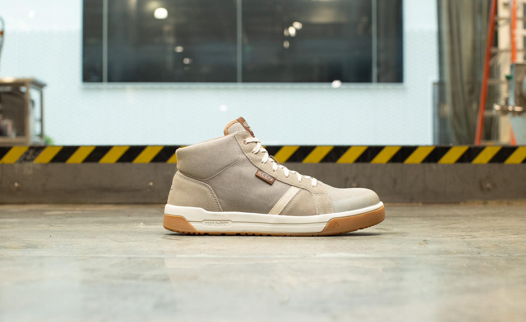 シューズ Kento Men's Carbon Toe Leather Work Sneaker | Tan | KEEN Footwear