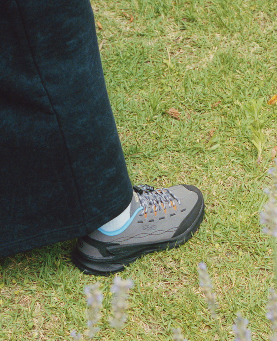 KEEN ジャスパー 【emmi×KEEN】JASPER ZIONIC 23cm Men's Jasper Zionic Sneaker | Magnet/Vapor | KEEN Footwear