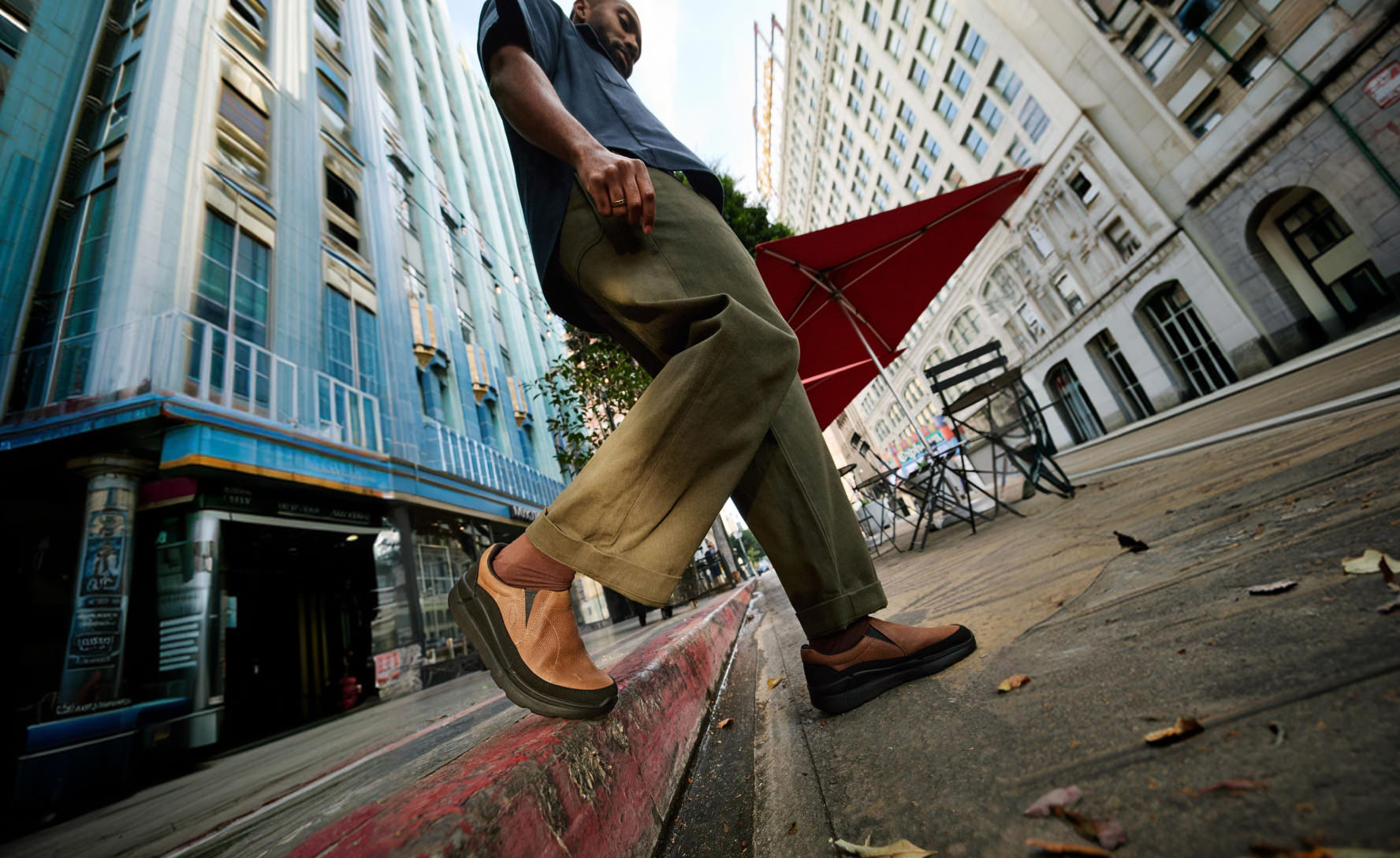 Men's KM2 Leather Slip-On | Bison/Black | KEEN Footwear