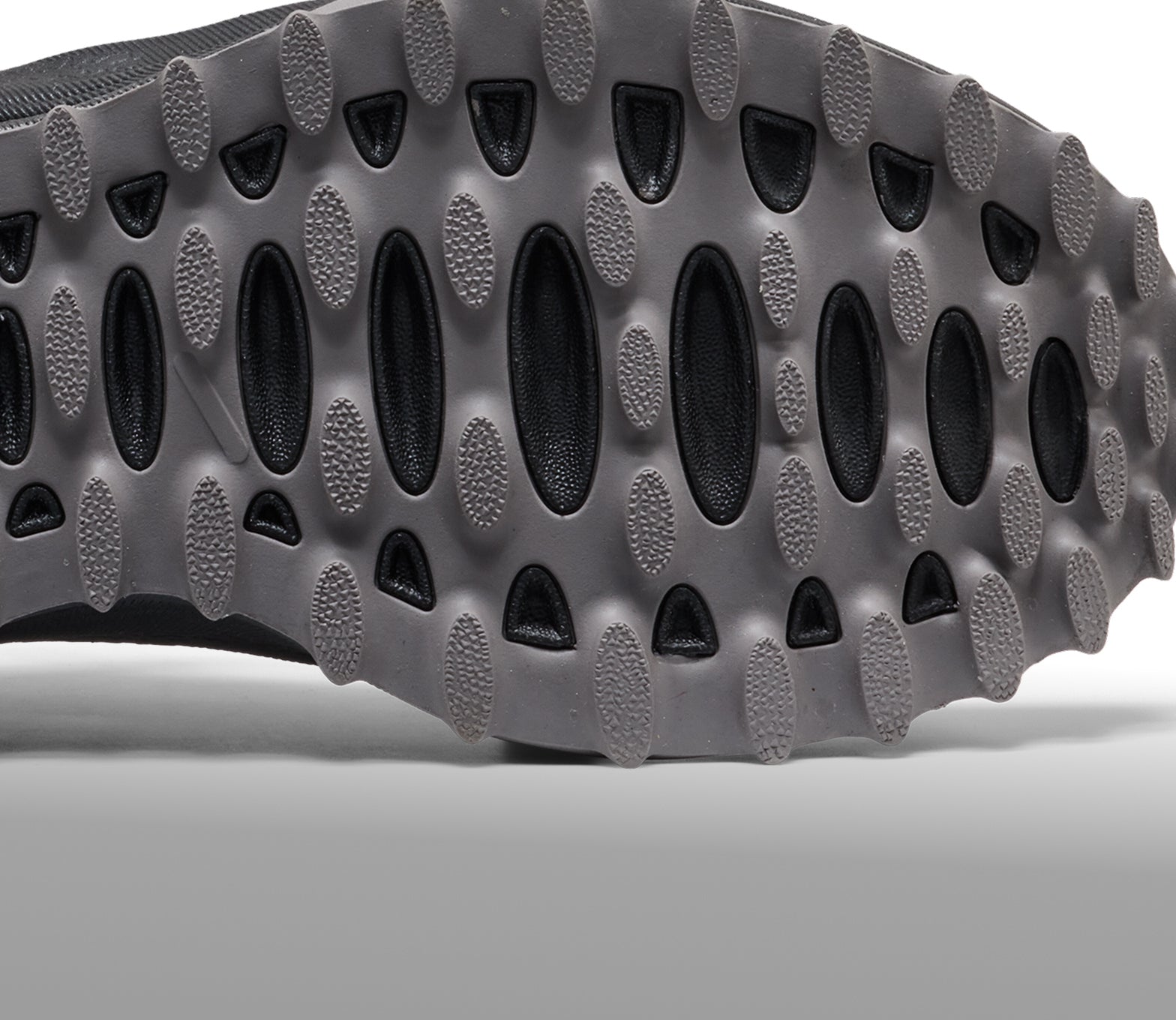 Men's Zionic ADV Open-Air Hiking Shoe | Triple Black | KEEN Footwear