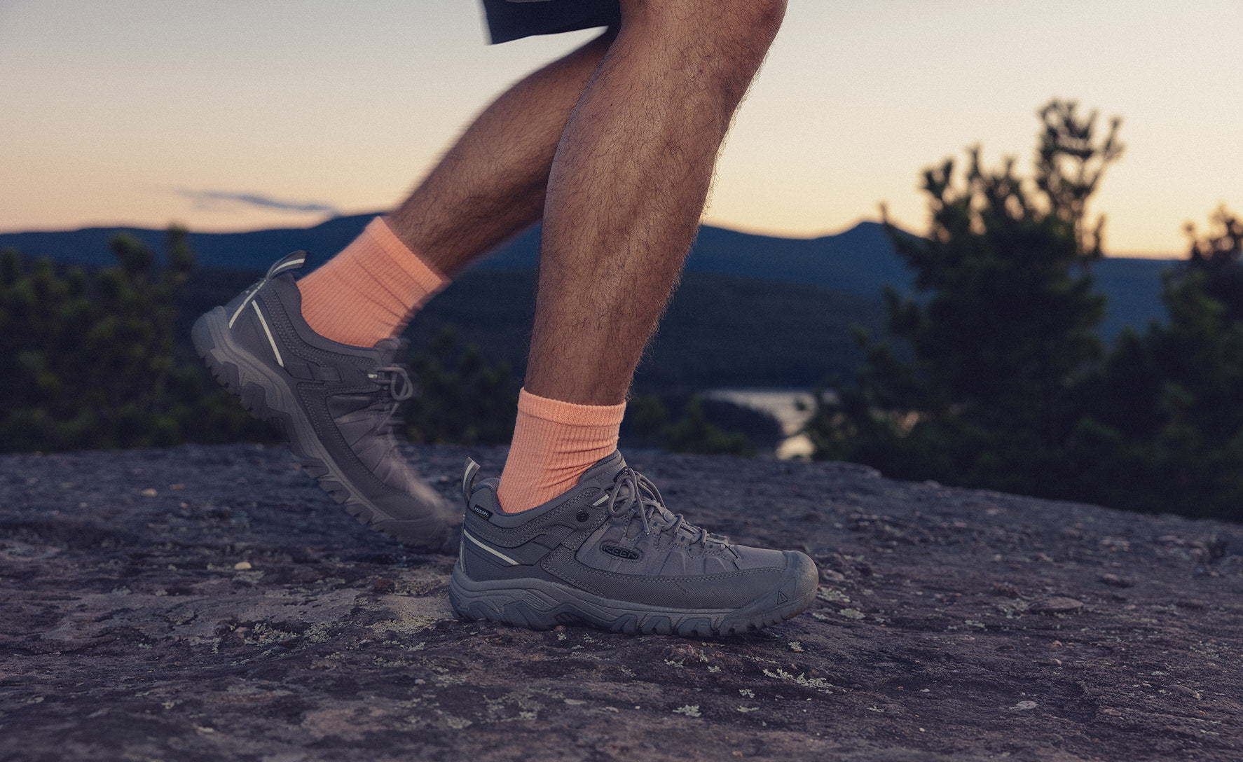 トレック Men's Targhee EXP Waterproof Hiking Shoe | Steel Grey | KEEN Footwear