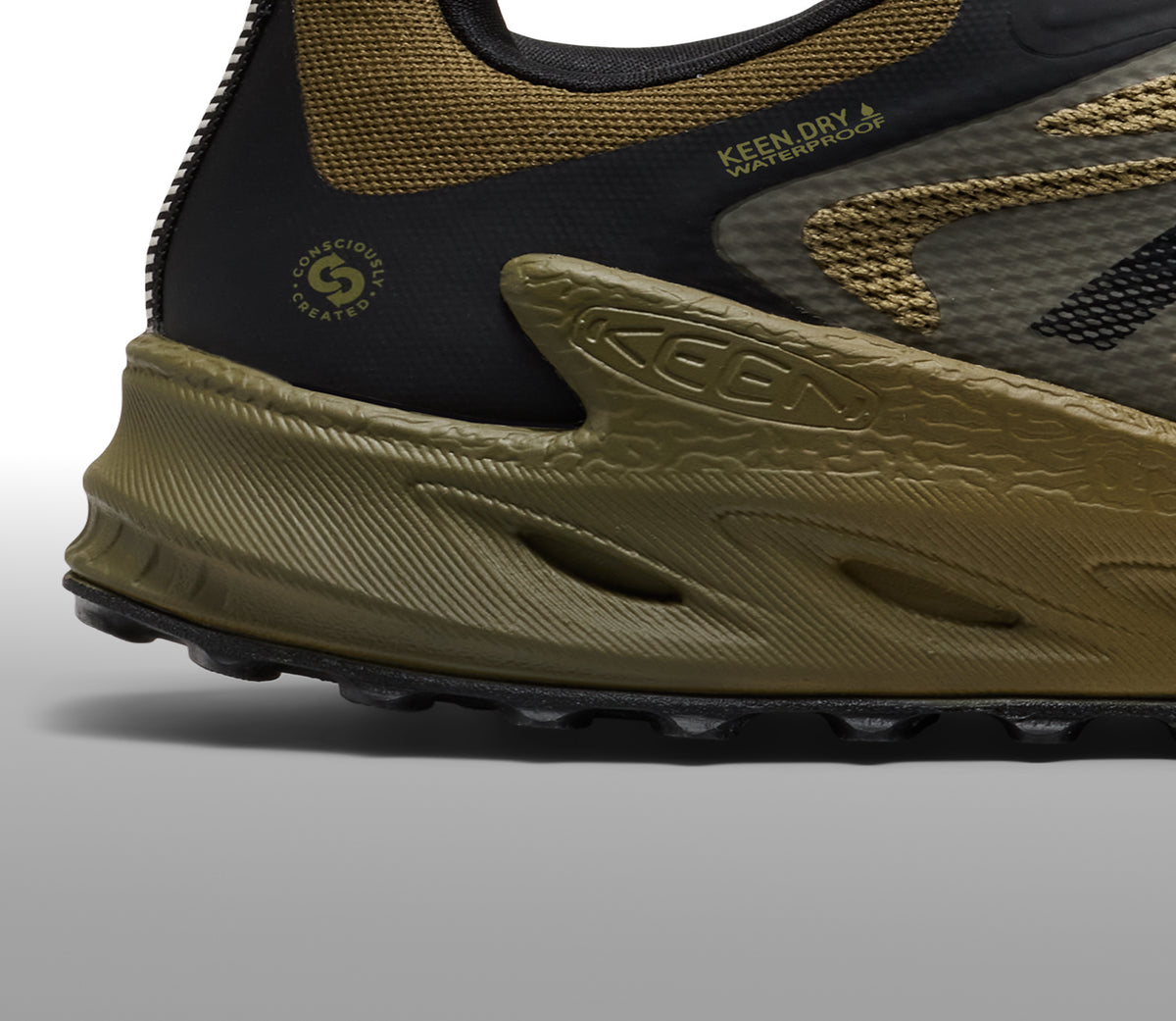 Men's Zionic NXT Waterproof Hiking Shoe | Triple Black | KEEN Footwear