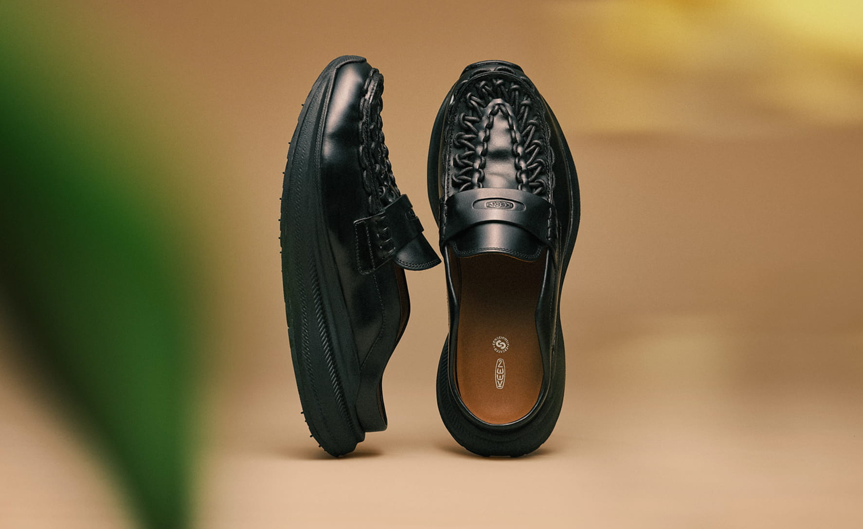All Gender UNEEK Mule WK | Black | KEEN Footwear