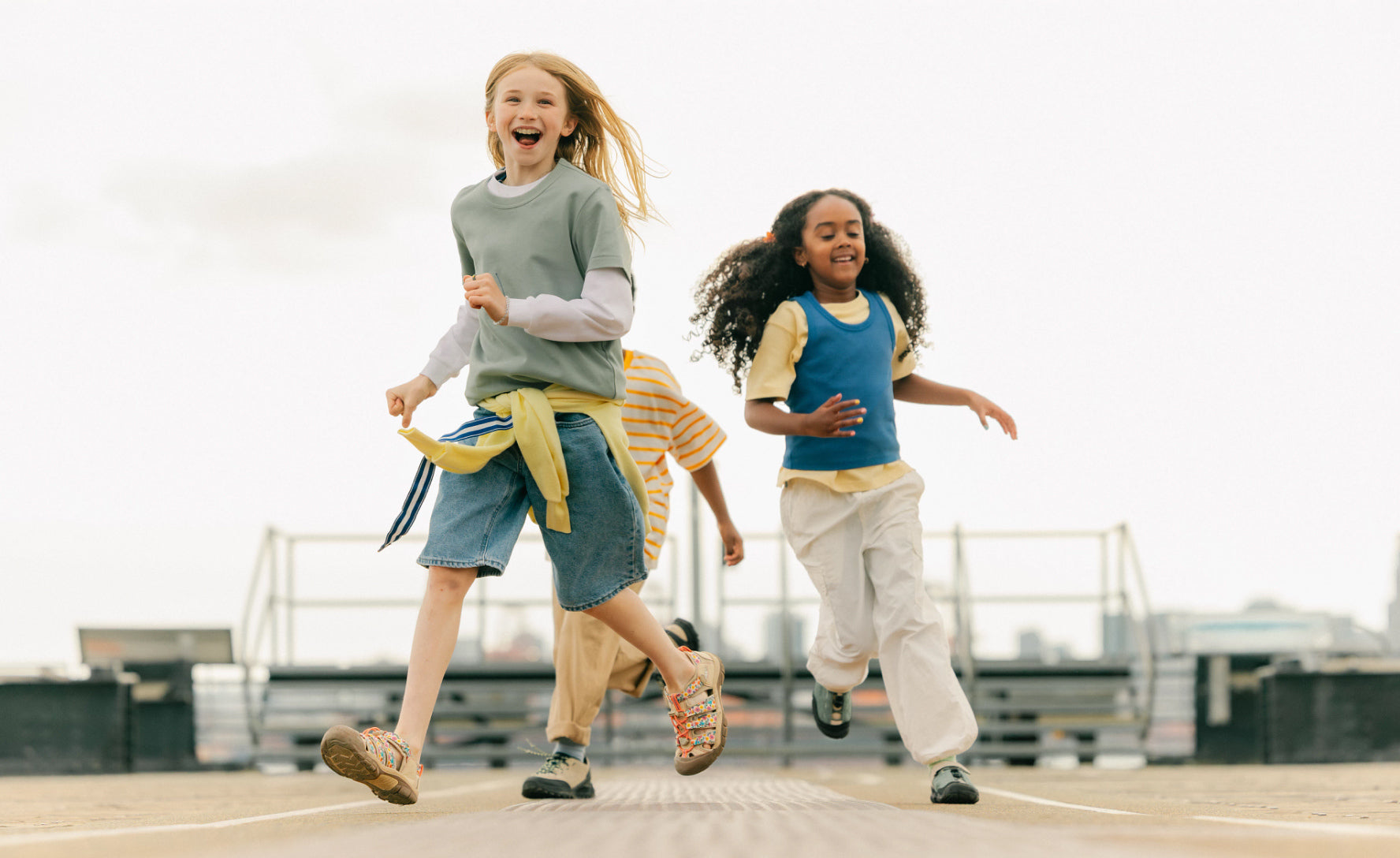 Big Kids' Newport H2 Safari/Birch Sandal | KEEN | KEEN Footwear
