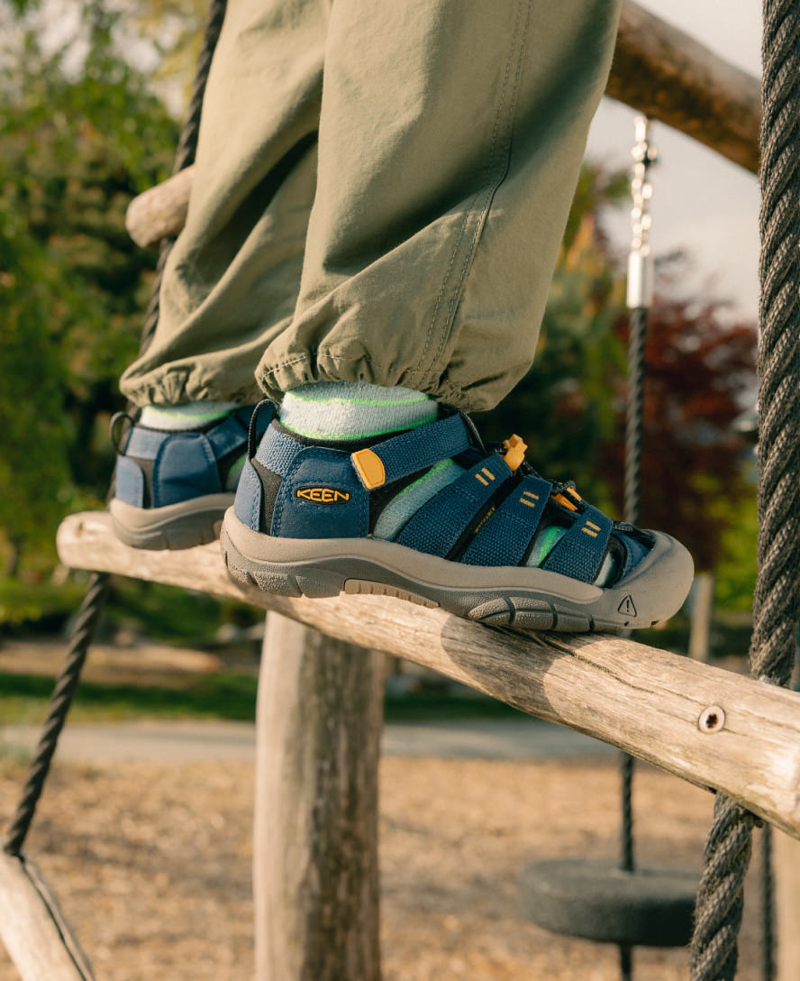 Little Kids' Newport H2 Sandal | Black/Lime | KEEN Footwear