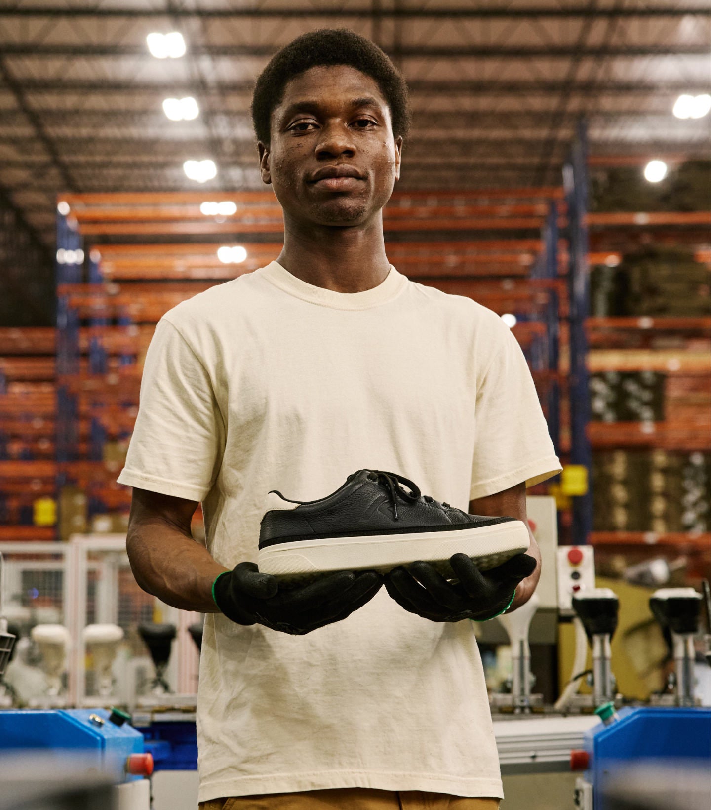 【キュウ】KEEN RIALTO BISON/BLACK（プー225） Men's KM2 Leather Slip-On | Bison/Black | KEEN Footwear