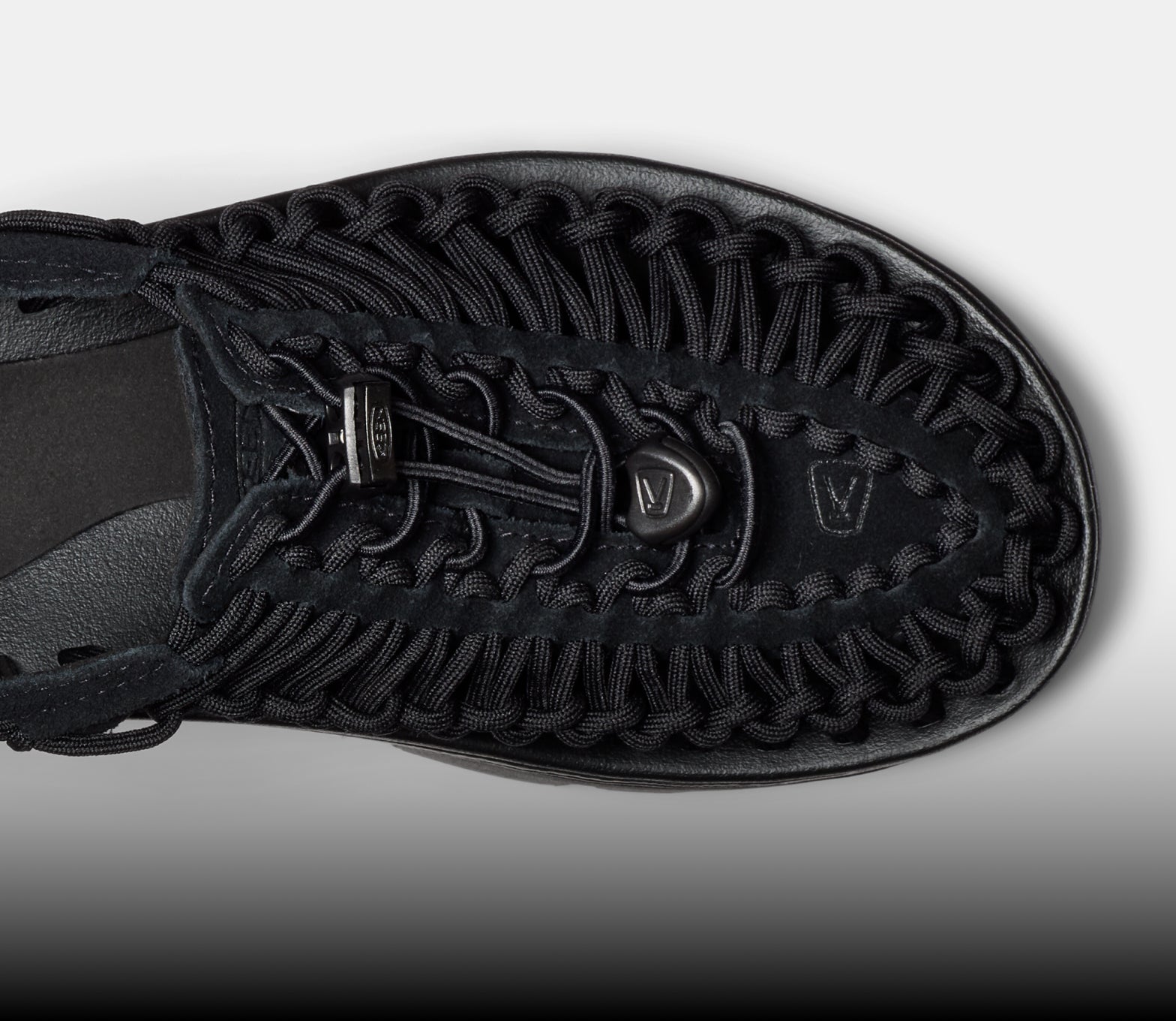 All Gender UNEEK PLT Sneaker | Black Smooth Lea | KEEN Footwear