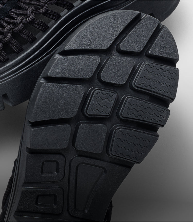 靴 [ KEEN ] UNEEK PLT TASSELL All Gender UNEEK PLT Tassel Sneaker | Champagne Gold/Star