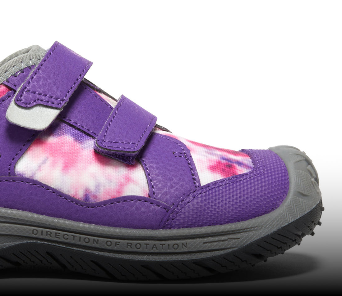 Keen Knotch Peak KEEN Kids Speed Hound (Little Kid/Big Kid) Boys