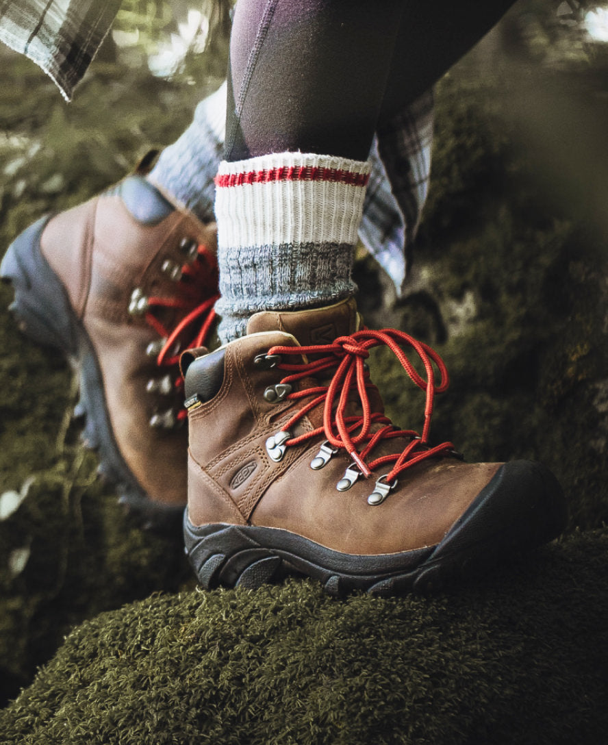 KEEN - Pyrenees - Women's Syrup / 6.5 KEEN - Pyrenees - Women's Syrup / 6.5